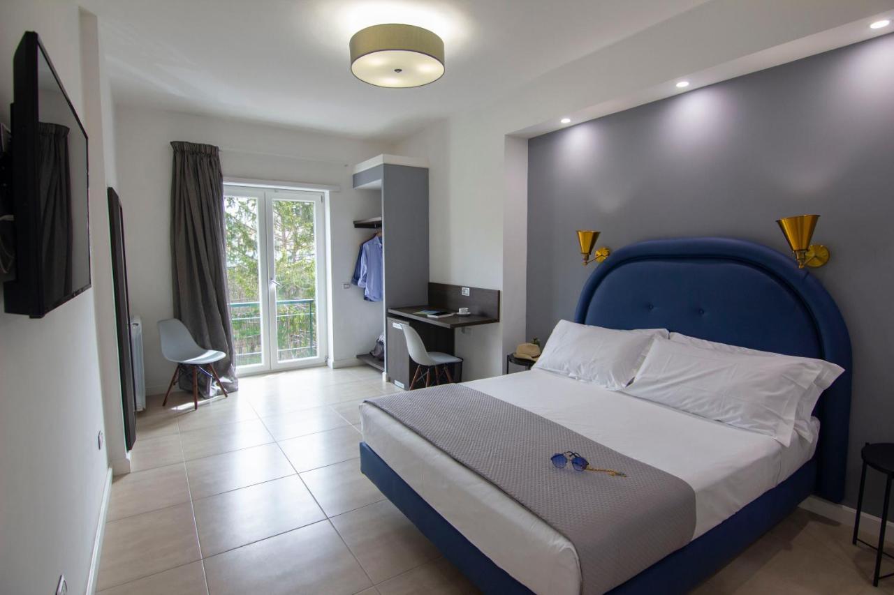 Mako Sorrento Suites المظهر الخارجي الصورة